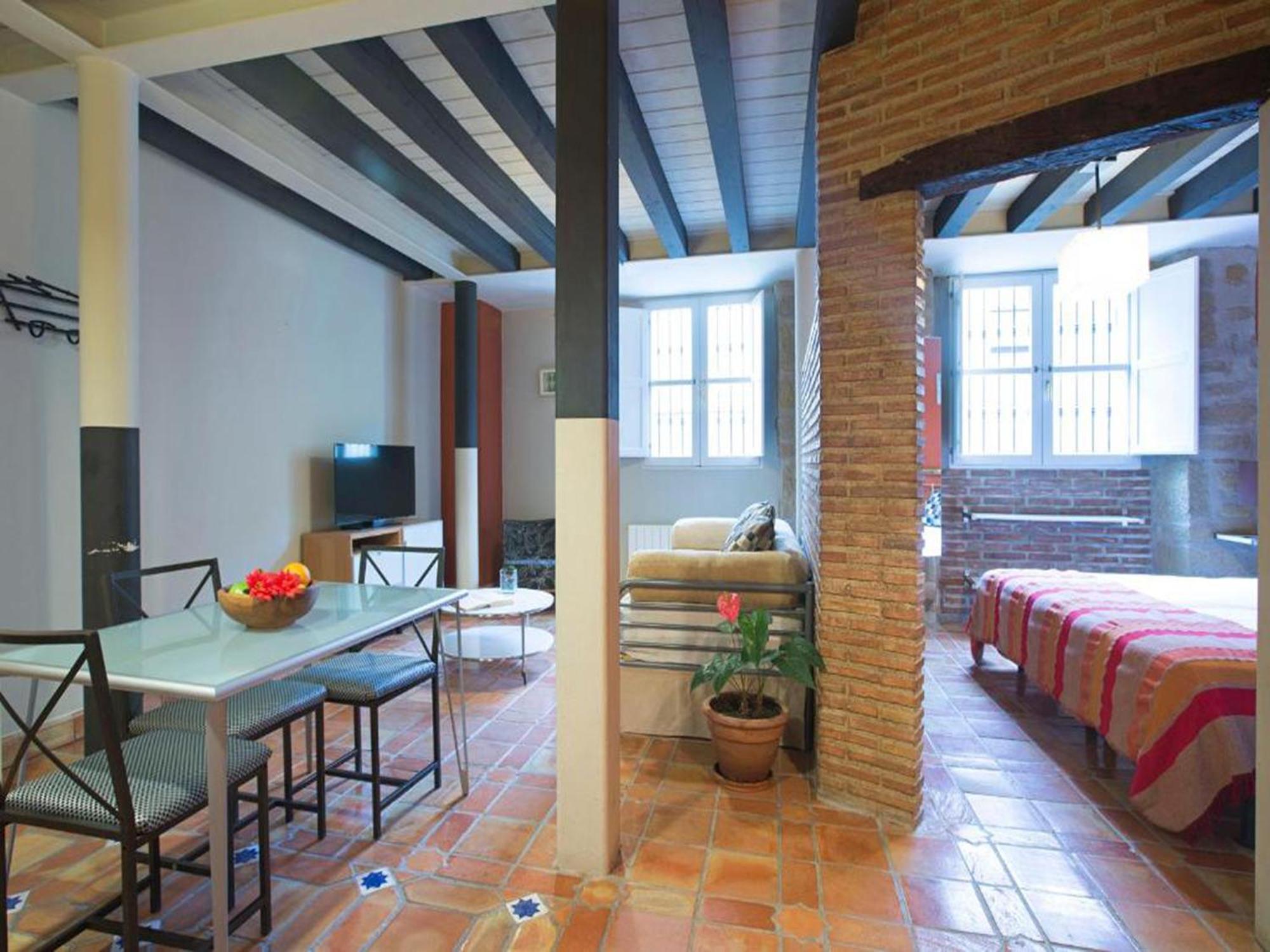 Apartamentos Senorio De Haro 3000 المظهر الخارجي الصورة